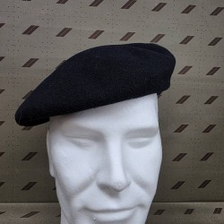 Beret bleu marine nationale