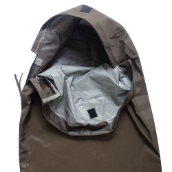 Sur sac de couchage impermeable et respirant